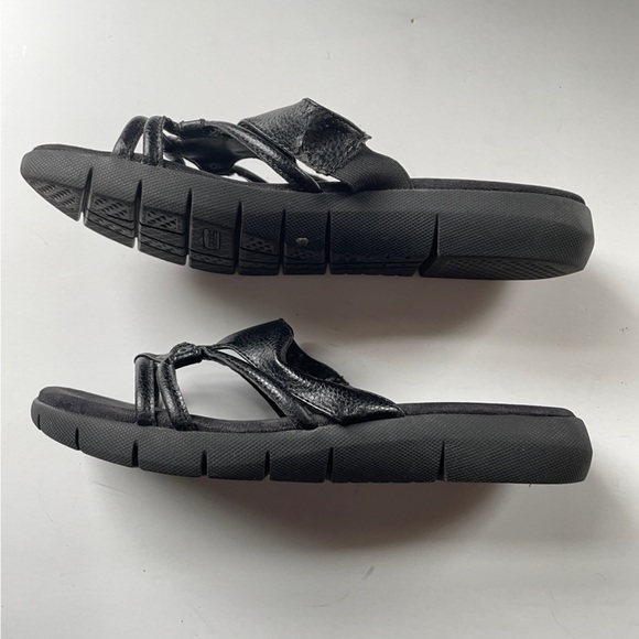 Aerosloes black sandals Sz 8 - Picture 4 of 5